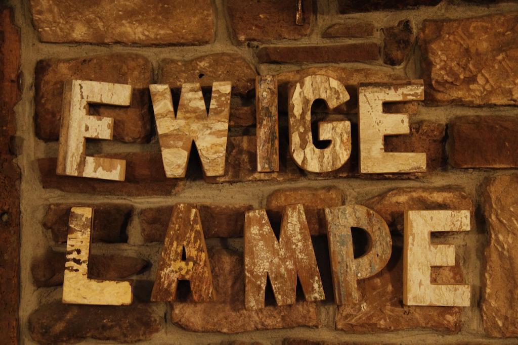 Zur Ewigen Lampe Romantisches Landhotel & Restaurant Nideggen Dış mekan fotoğraf